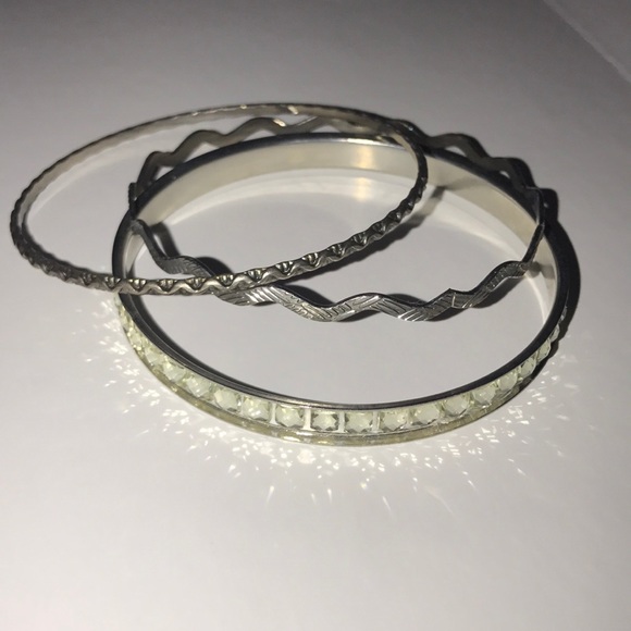 silver dangle bracelets - Picture 2 of 3